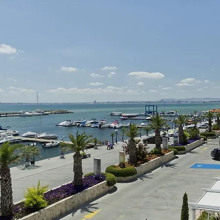 ホテル Arena Complex