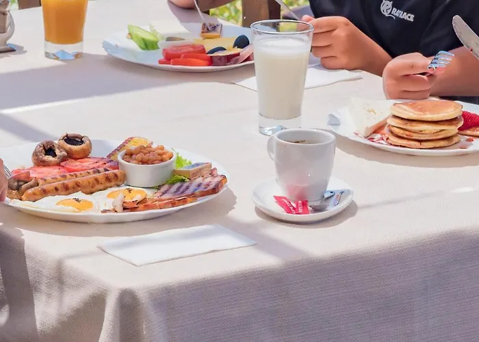 Arena Complex Szálloda